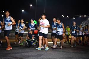 BIB: 1786, 42577
                            <button type="button" onclick="openModal(22909612)" class="btn btn-primary btn-sm float-right btn-popup" data-toggle="modal" data-target=".modal-high-quality">
                        <i class="fas fa-shopping-cart"></i> Add to Cart
                    </button>
                                            <button type="button" onclick="isThisMe(22909612, true)" class="btn btn-success btn-sm float-right btn-popup btn-isme hidden" data-toggle="tooltip" data-placement="bottom" title="นี่คือรูปของคุณใช่ไหม คลิกที่นี่เพื่อเอาเข้าอัลบั้ม">
                        <i class="fas fa-plus"></i> Add to album
                    </button>
                    <button type="button" onclick="isThisMe(22909612, false)" class="btn btn-warning btn-sm float-right btn-popup btn-isnotme hidden">
                        <i class="fas fa-ban"></i> Remove from album
                    </button>